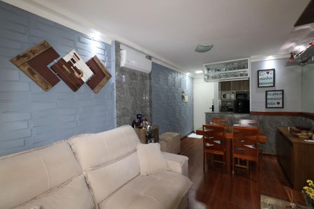 Apartamento à venda com 48m², 2 quartos e 1 vaga Apartamento à venda com 48m², 2 quartos e 1 vagaSala