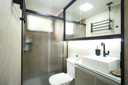 Apartamento à venda com 48m², 2 quartos e 1 vaga Apartamento à venda com 48m², 2 quartos e 1 vagaBanheiro