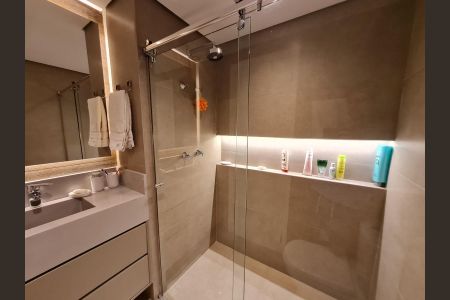 Studio à venda com 42m², 1 quarto e 1 vaga Studio à venda com 42m², 1 quarto e 1 vagaBanheiro