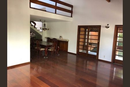Casa para alugar com 3 quartos, 380m² em Jardim Morumbi, São Paulo