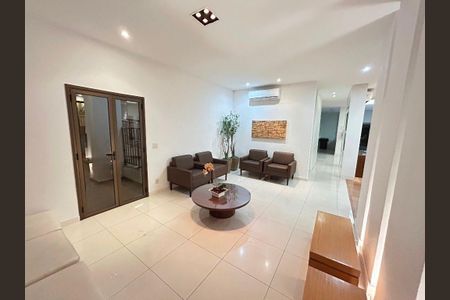 Apartamento à venda com 150m², 3 quartos e 1 vaga