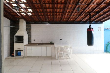 Casa à venda com 127m², 4 quartos e 2 vagas Casa à venda com 127m², 4 quartos e 2 vagasÁrea gourmet