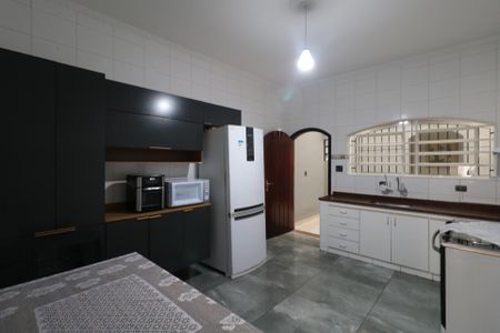 Casa à venda com 127m², 4 quartos e 2 vagas Casa à venda com 127m², 4 quartos e 2 vagasCozinha