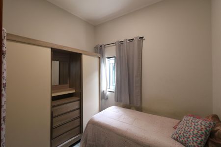 Casa à venda com 127m², 4 quartos e 2 vagas Casa à venda com 127m², 4 quartos e 2 vagasQuarto 2