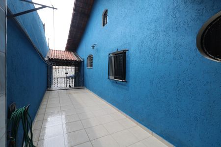 Casa à venda com 127m², 4 quartos e 2 vagas Casa à venda com 127m², 4 quartos e 2 vagasQuintal