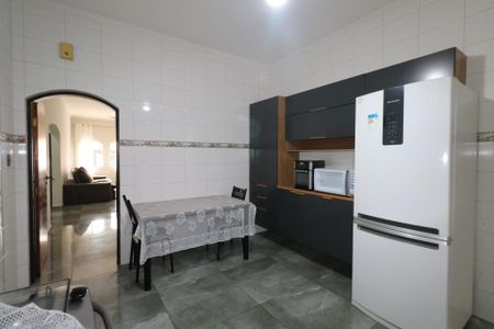 Casa à venda com 127m², 4 quartos e 2 vagas Casa à venda com 127m², 4 quartos e 2 vagasCozinha
