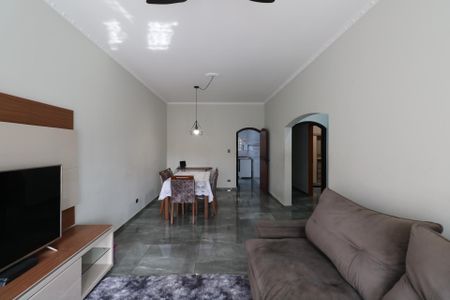 Casa à venda com 127m², 4 quartos e 2 vagas Casa à venda com 127m², 4 quartos e 2 vagasSala
