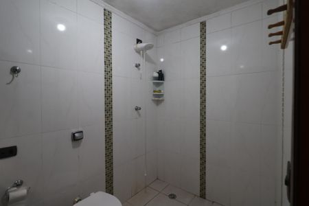 Casa à venda com 127m², 4 quartos e 2 vagas Casa à venda com 127m², 4 quartos e 2 vagasBanheiro Social 2