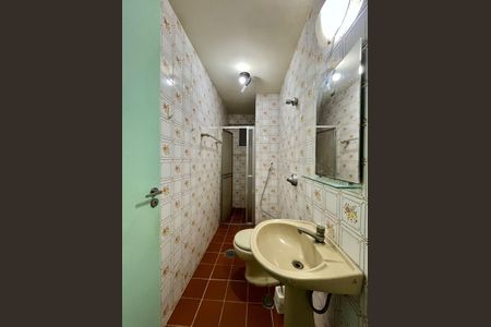 Banheiro de apartamento para alugar com 1 quarto, 58m² em Bosque, Campinas