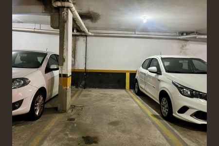 Apartamento para alugar com 58m², 1 quarto e 1 vaga Apartamento para alugar com 58m², 1 quarto e 1 vagaGaragem