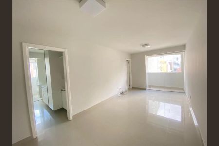Apartamento para alugar com 82m², 3 quartos e 2 vagas