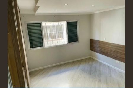 Casa à venda com 3 quartos, 158m² em Vila Carrão, São Paulo
