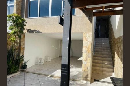 Casa à venda com 158m², 3 quartos e 3 vagas