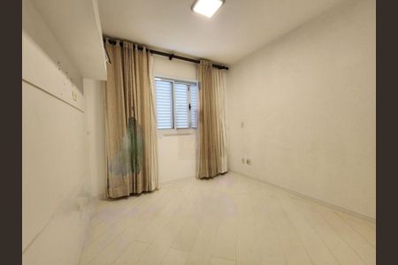 Casa à venda com 2 quartos, 180m² em Parque dos Principes, São Paulo