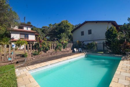 Casa para alugar com 100m², 2 quartos e 1 vagaQuintal/Piscina