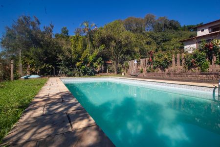Casa para alugar com 100m², 2 quartos e 1 vagaQuintal/Piscina