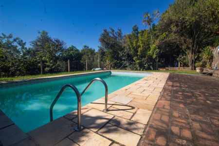 Casa para alugar com 100m², 2 quartos e 1 vagaQuintal/Piscina