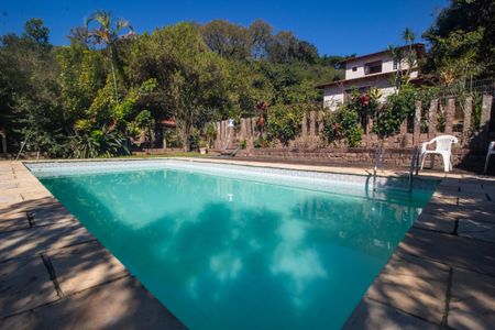 Casa para alugar com 100m², 2 quartos e 1 vagaQuintal/Piscina