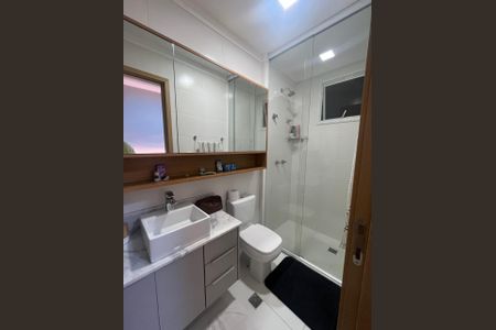 Banheiro 2 de apartamento para alugar com 2 quartos, 70m² em Macuco, Santos