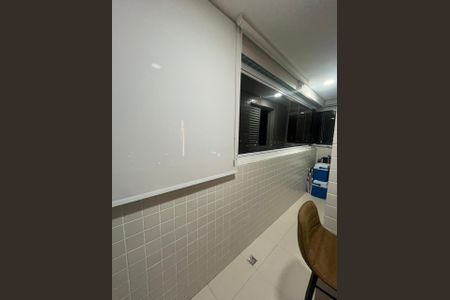 Apartamento para alugar com 70m², 2 quartos e 1 vagaVaranda