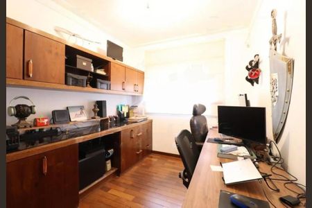 Apartamento à venda com 169m², 4 quartos e 3 vagas
