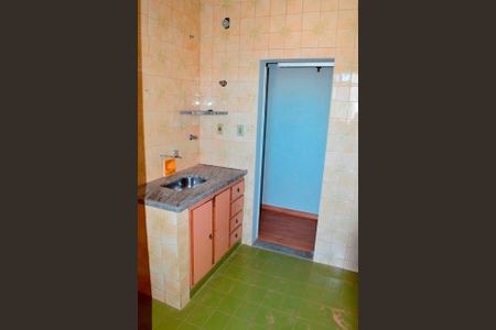 Apartamento à venda com 70m², 2 quartos e sem vaga