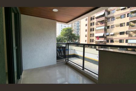 Apartamento à venda com 66m², 2 quartos e 1 vagaVaranda 