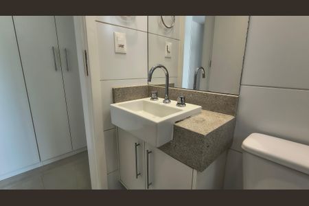 Apartamento à venda com 66m², 2 quartos e 1 vagaBanheiro da Suíte 