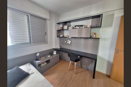 Apartamento à venda com 4 quartos, 120m² em Sagrada Família, Belo Horizonte