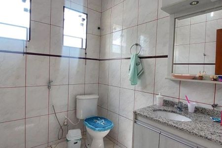 Casa à venda com 3 quartos, 311m² em Jardim Las Vegas, Santo André