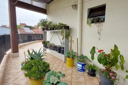 Casa à venda com 311m², 3 quartos e 2 vagas