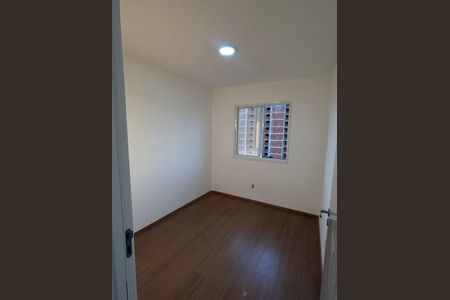 Quarto de apartamento para alugar com 2 quartos, 40m² em Vila Eldizia, Santo André