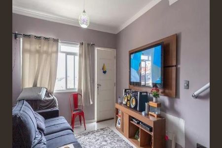 SALA de casa de condomínio à venda com 2 quartos, 70m² em Veloso, Osasco