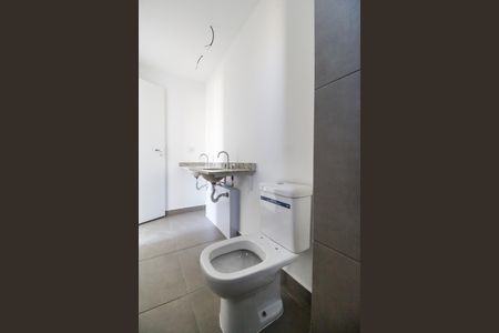 Apartamento à venda com 78m², 2 quartos e 2 vagasBanheiro da Suíte
