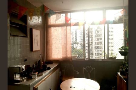 Apartamento à venda com 136m², 3 quartos e 1 vaga