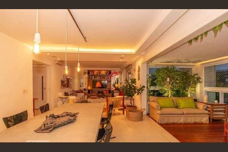 Apartamento à venda com 200m², 3 quartos e 2 vagas
