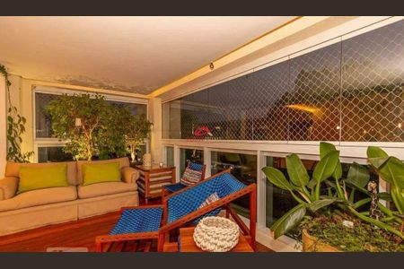 Apartamento à venda com 200m², 3 quartos e 2 vagas