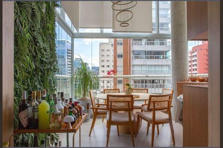 Apartamento à venda com 1 quarto, 77m² em Vila Nova Conceição, São Paulo