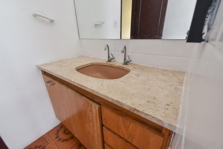 Banheiro de kitnet/studio para alugar com 1 quarto, 35m² em Cambuci, São Paulo