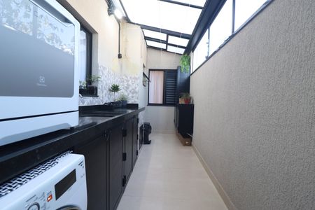 Apartamento à venda com 71m², 2 quartos e 2 vagasÁrea de Serviço