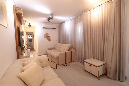 Apartamento à venda com 71m², 2 quartos e 2 vagasSala