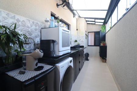 Apartamento à venda com 71m², 2 quartos e 2 vagasÁrea de Serviço