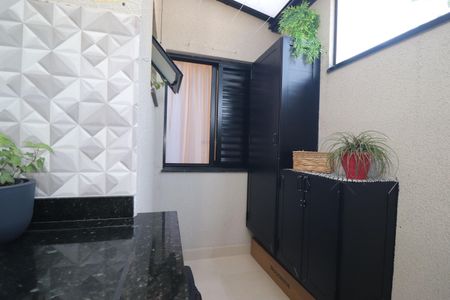 Apartamento à venda com 71m², 2 quartos e 2 vagasÁrea de Serviço