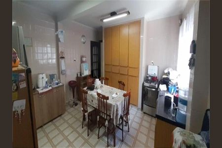 Casa à venda com 3 quartos, 240m² em Vila Assunção, Santo André