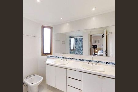 Apartamento à venda com 138m², 3 quartos e 3 vagas