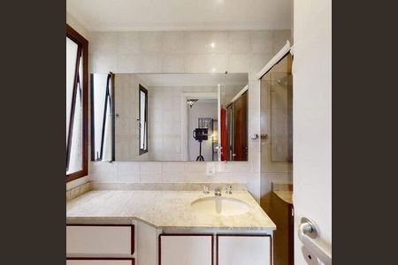 Apartamento à venda com 138m², 3 quartos e 3 vagas