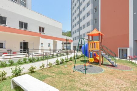 Apartamento para alugar com 34m², 3 quartos e sem vagaÁrea comum - Playground