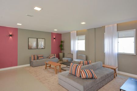 Apartamento para alugar com 34m², 3 quartos e sem vagaÁrea comum - Salão de festas