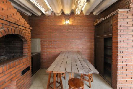 Casa à venda com 114m², 3 quartos e 2 vagas Casa à venda com 114m², 3 quartos e 2 vagasChurrasqueira