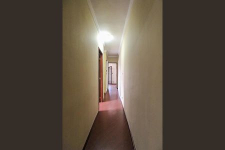 Casa à venda com 114m², 3 quartos e 2 vagas Casa à venda com 114m², 3 quartos e 2 vagasCorredor
